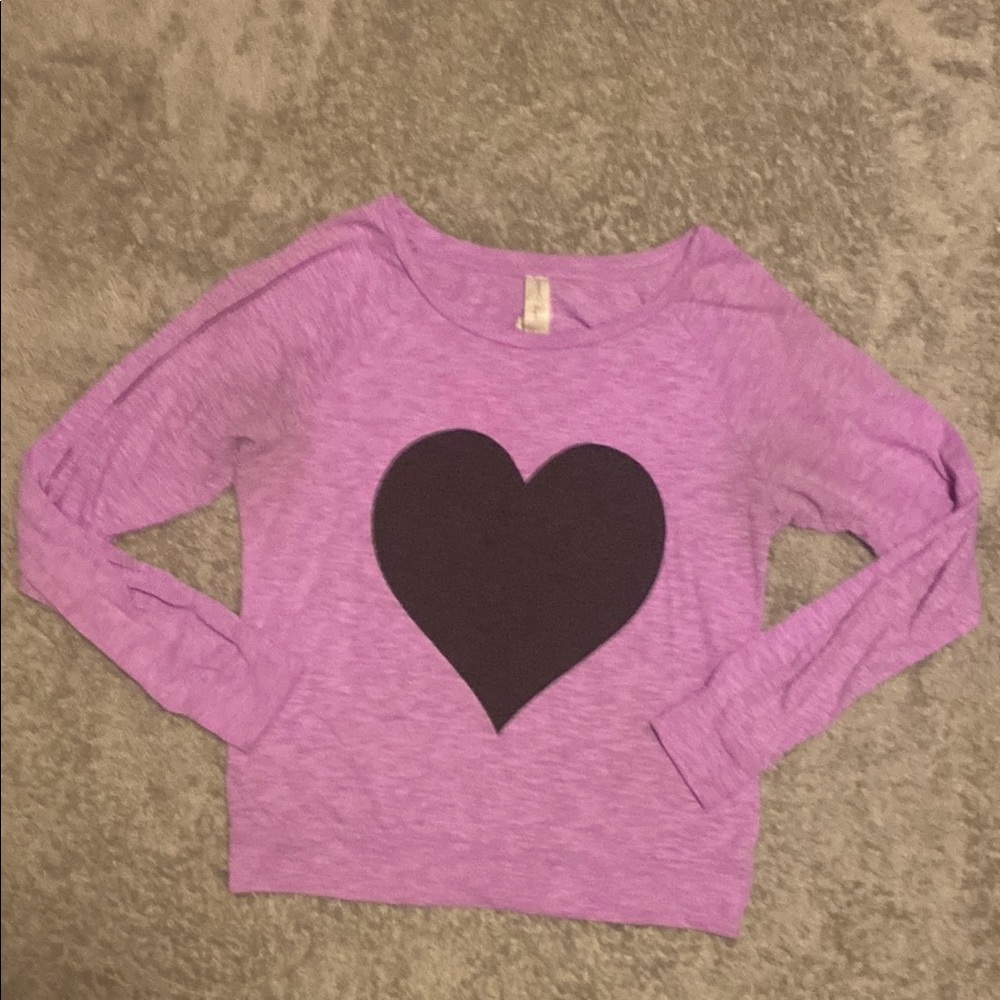 Must Bundle For $3 Deal!Forever 21 womens Small purple longsleeve top with heart